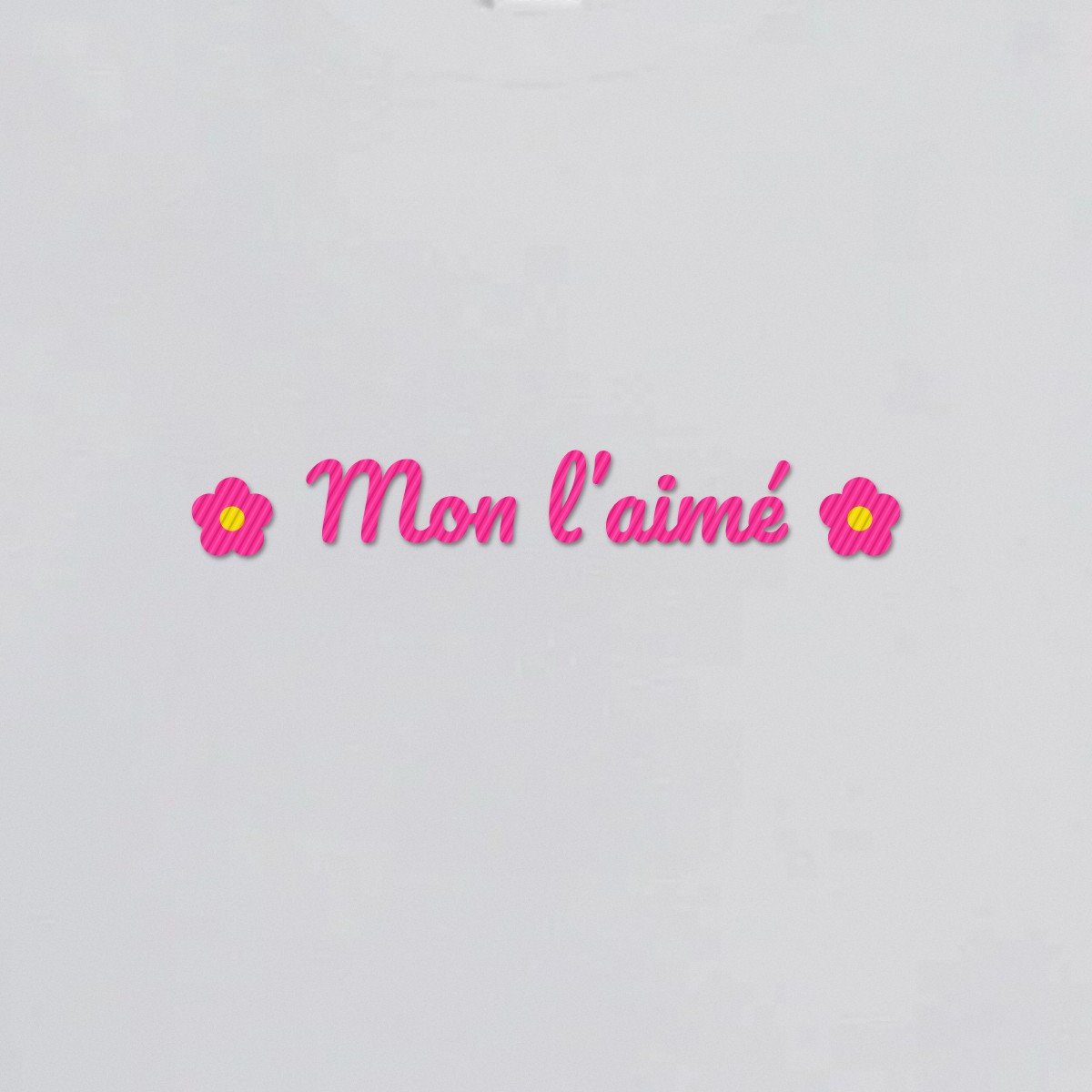 T-shirt brodé « Mon l’aimé » – aperçu broderie