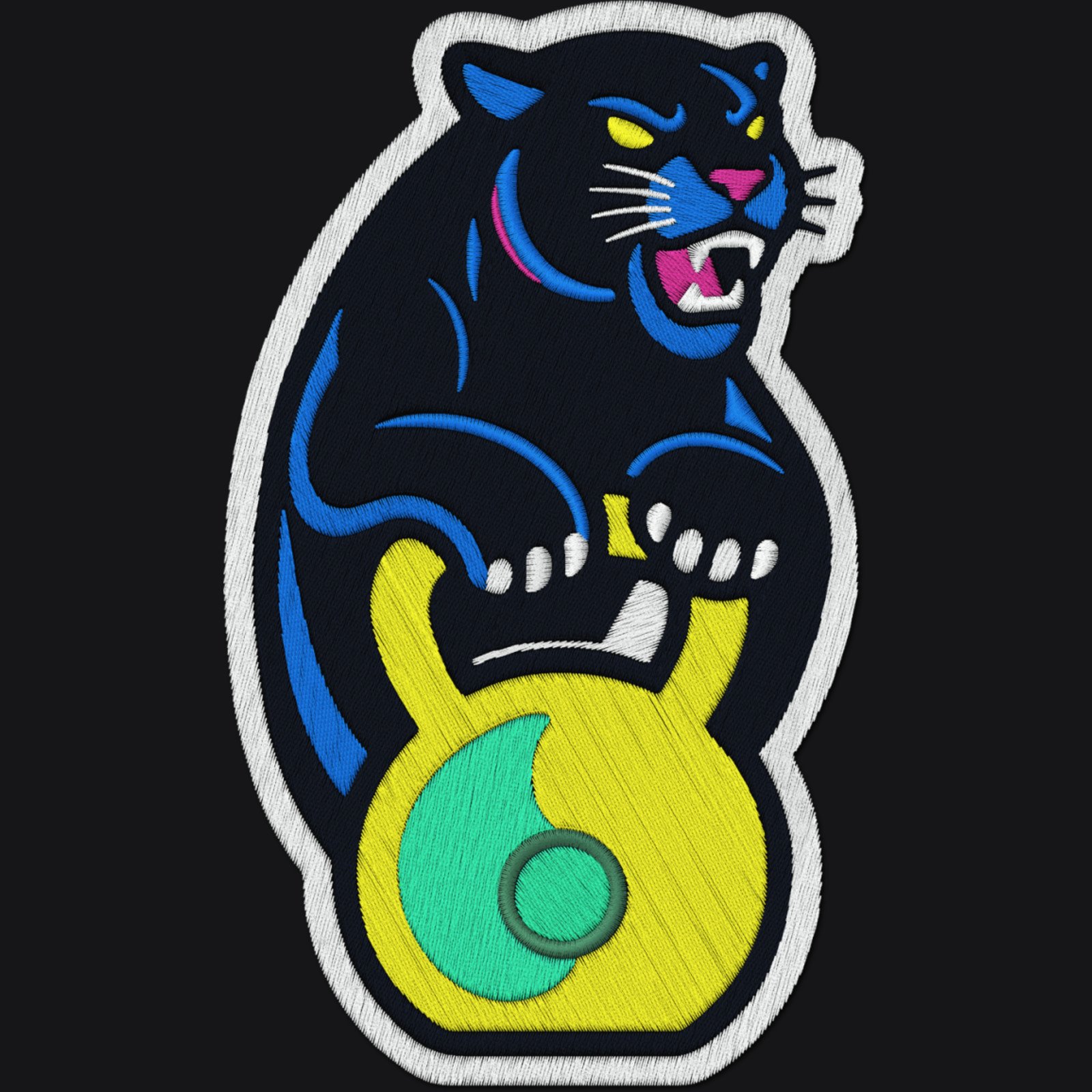 T-shirt oversized brodé Panthère kettlebell – gros plan broderie